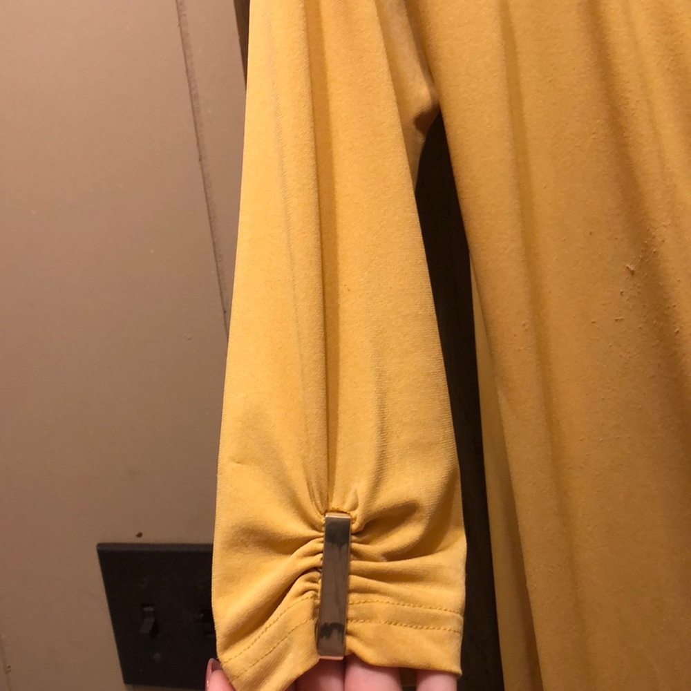 Dress - Picture 2 of 4